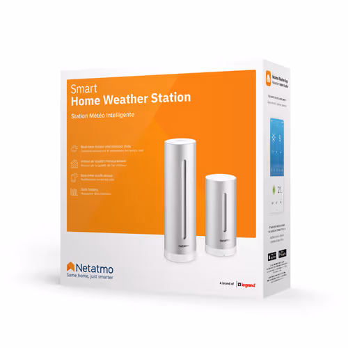 Moderne intelligente Wetterstation auf einem Wohnzimmertisch mit eleganter Aluminiumoptik